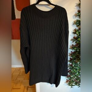 H&M Black Ribbed Knit long sweater or dress size Médium